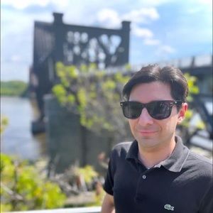 Meet your Posher, Luidgi